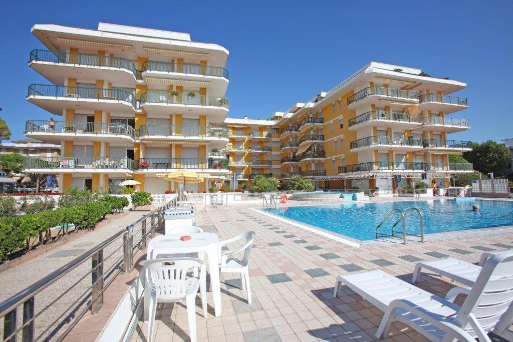 Residence Panfilo - Walterigato Apartments Solo Per Famiglie Lido di Jesolo Exterior photo
