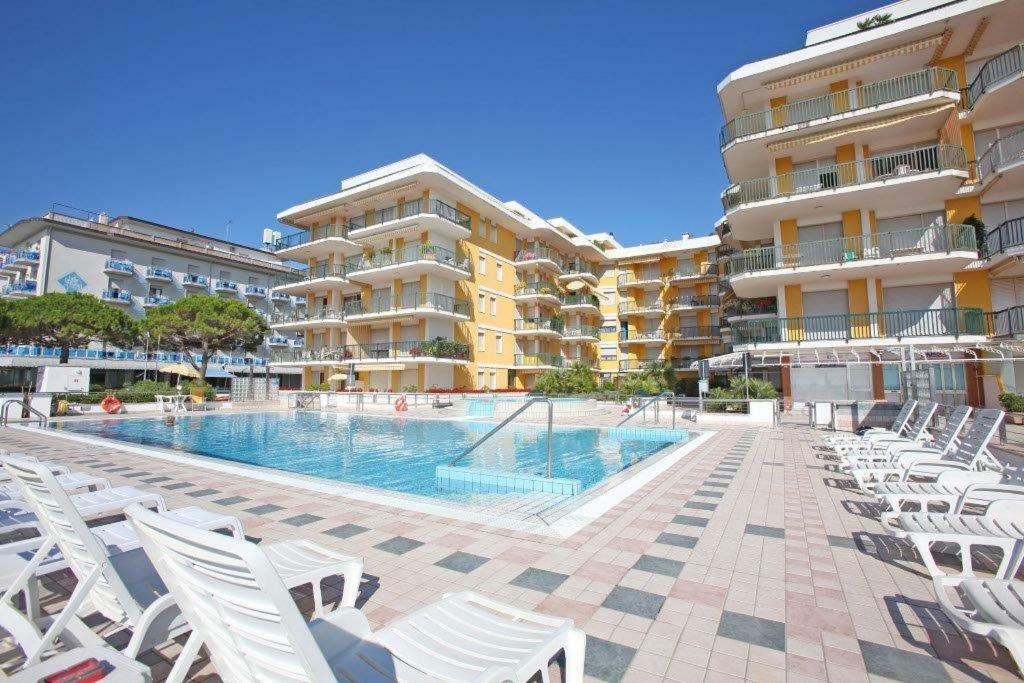 Residence Panfilo - Walterigato Apartments Solo Per Famiglie Lido di Jesolo Exterior photo